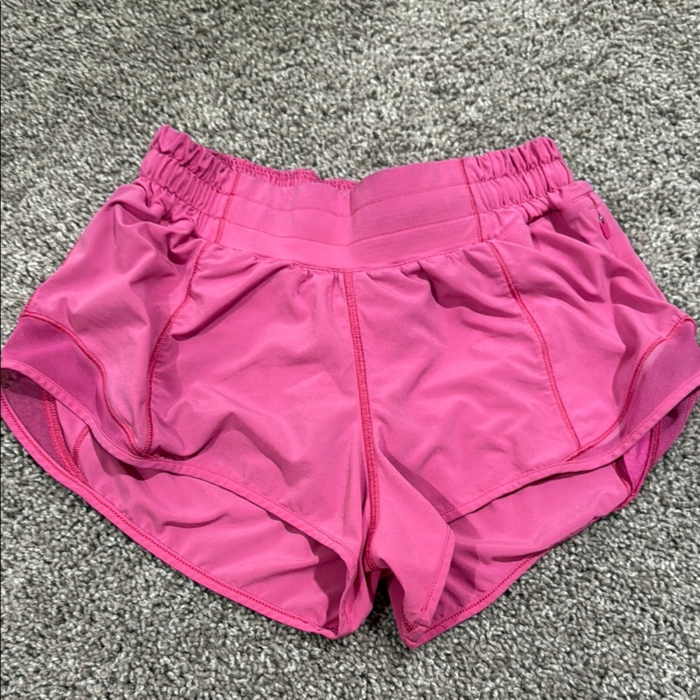 Lululemon Hotty Hot Low Rise Shorts